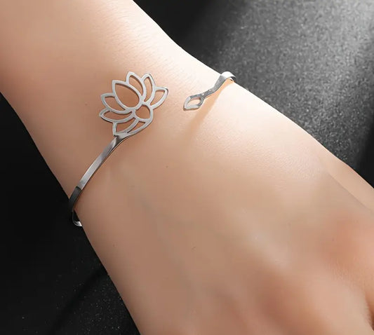 Pulsera flor de loto plata