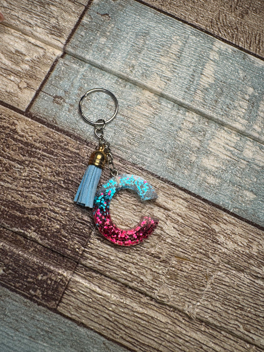 Llavero C azul y rosa