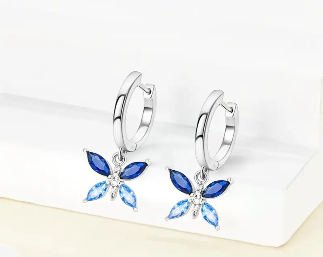 Boucle d'oreille papillon en argent
